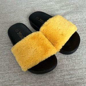 Kids Fur Mudd Slides Size 13